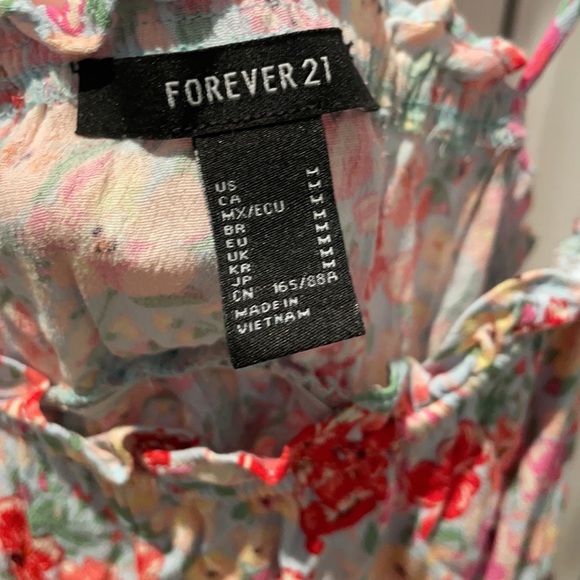 Tie strap tank - Picture 3 of 3